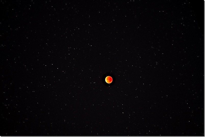 皆既月食 赤い月と周りの星星の撮影方法