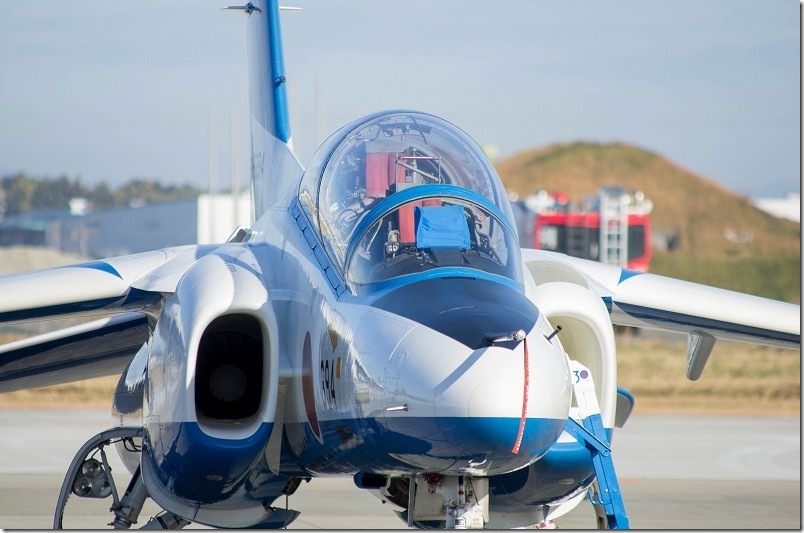 PENTAX K-5とPENTAX 80-320mmでブルーインパルス（飛行機）を撮影