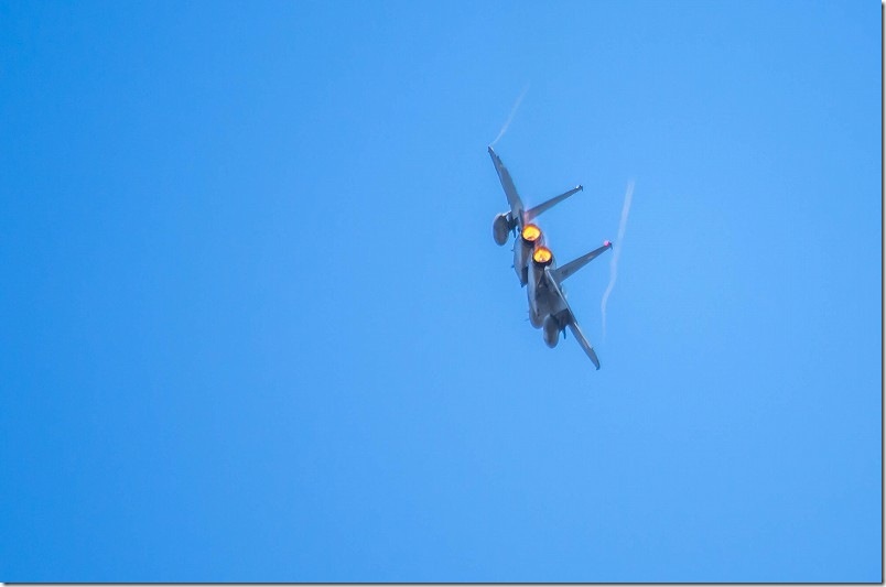 PENTAX K-5とPENTAX 80-320mmでF-15戦闘機（飛行中の飛行機）を撮影